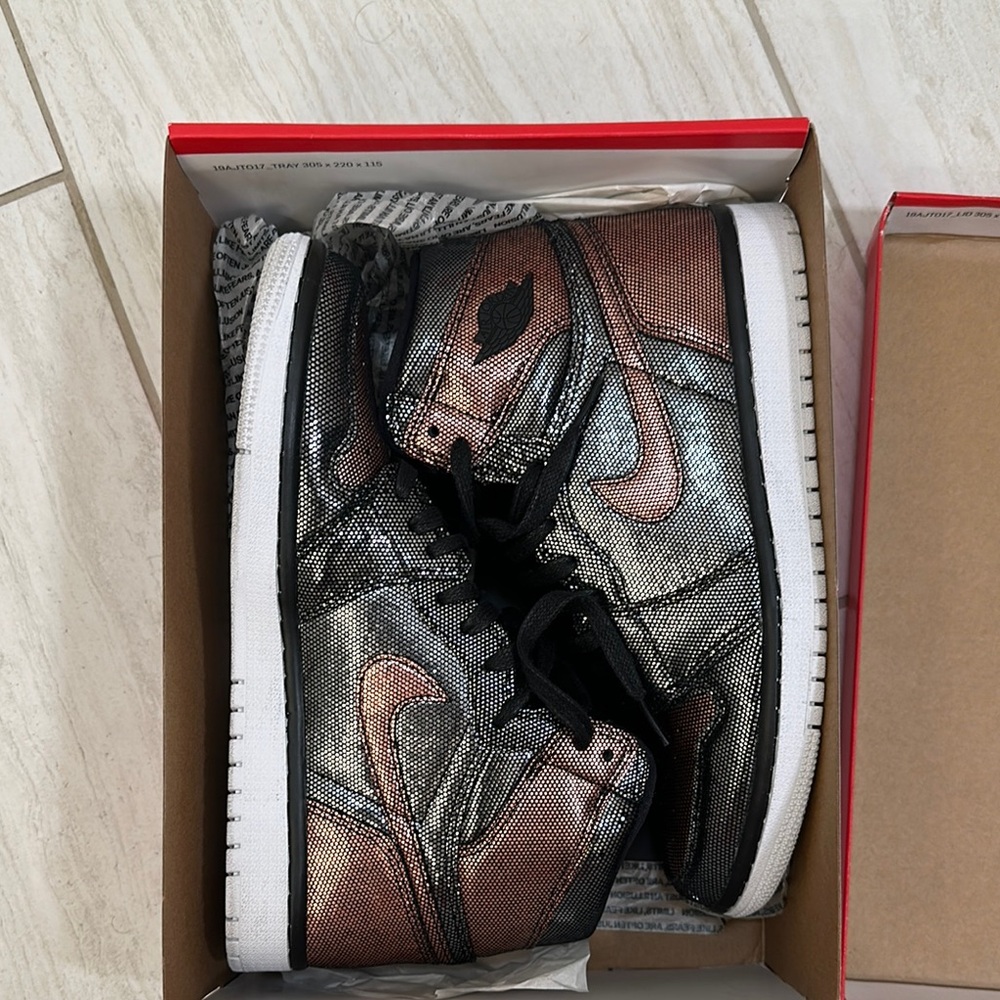 Women Jordan HI OG Fearless 1s